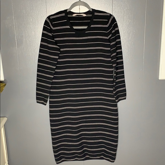 Athleta Black and White Striped Long Sleeve Dress - Picture 4 of 9